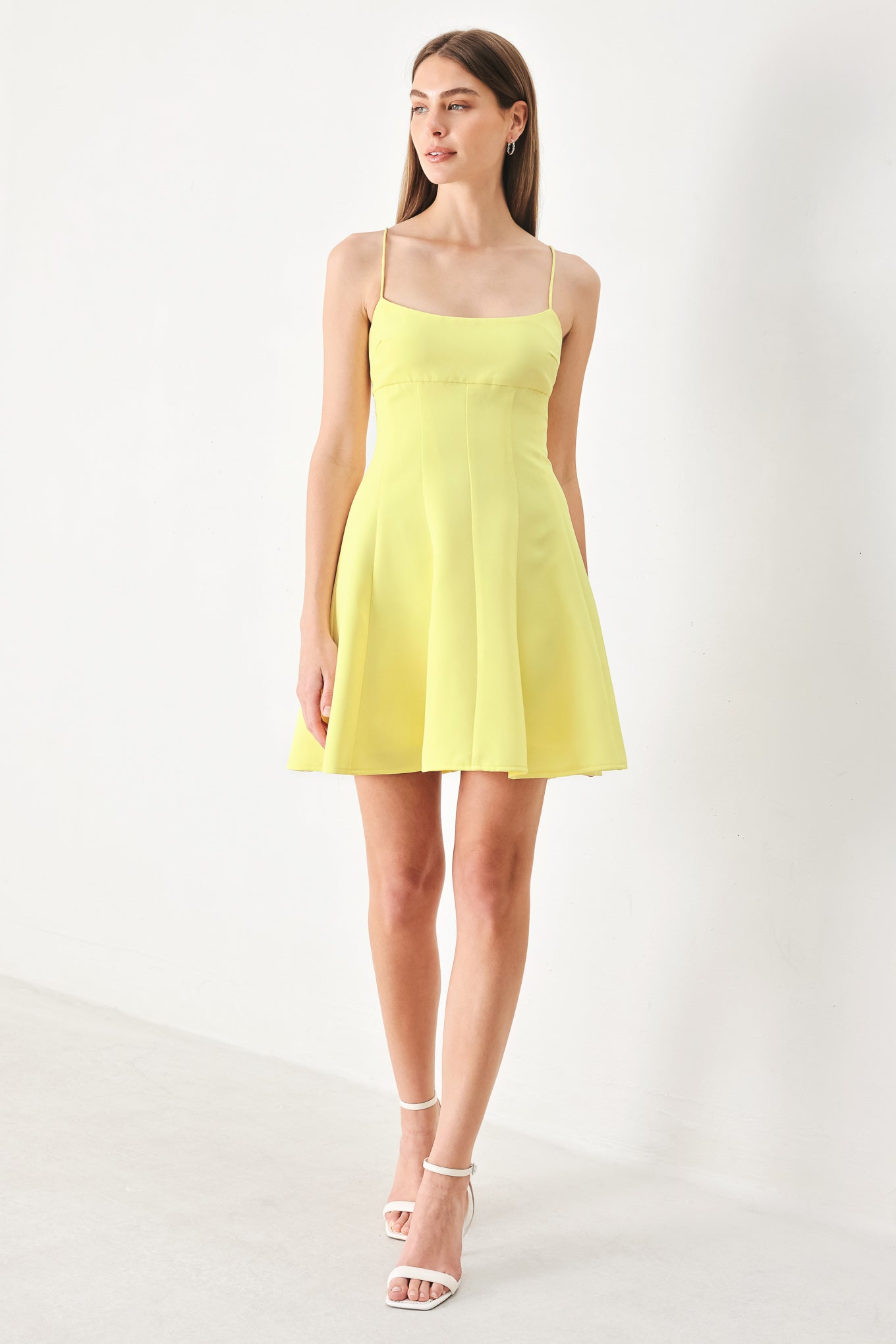 FRESH LINE WOVEN CAMI DRESS - Glamourous Grace