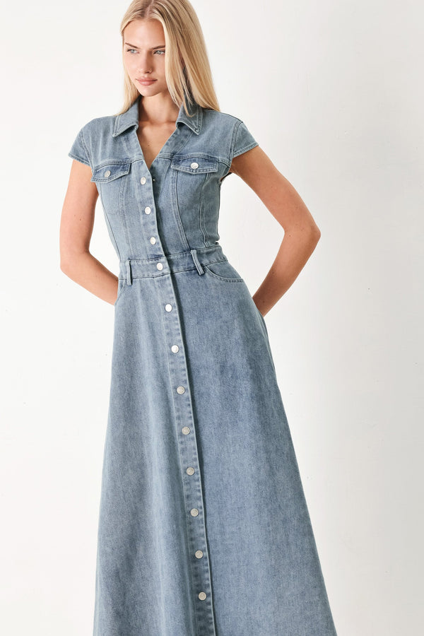 CLASSIC FLOW DENIM MIDI DRESS - Glamourous Grace
