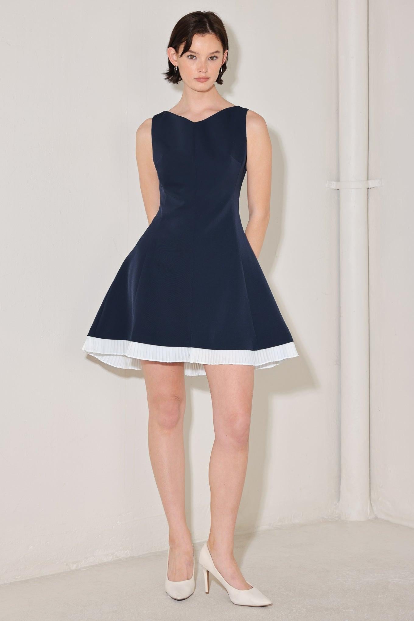 SWEET ESCAPE WOVEN MINI DRESS - Glamourous Grace