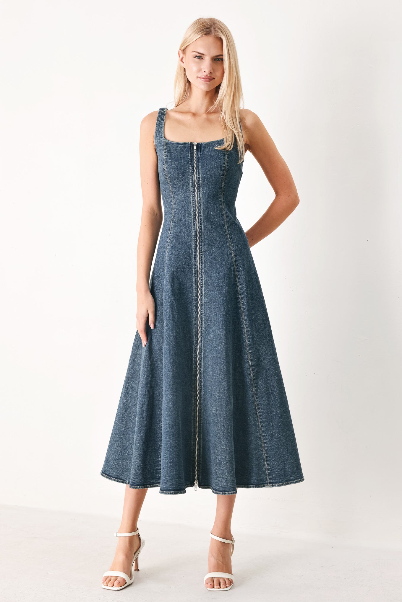 SHAPE OF BLUE DENIM MIDI DRESS - Glamourous Grace