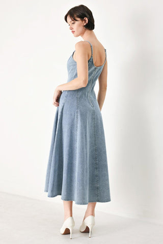 CLOUD NINETTE DENIM MIDI DRESS - Glamourous Grace