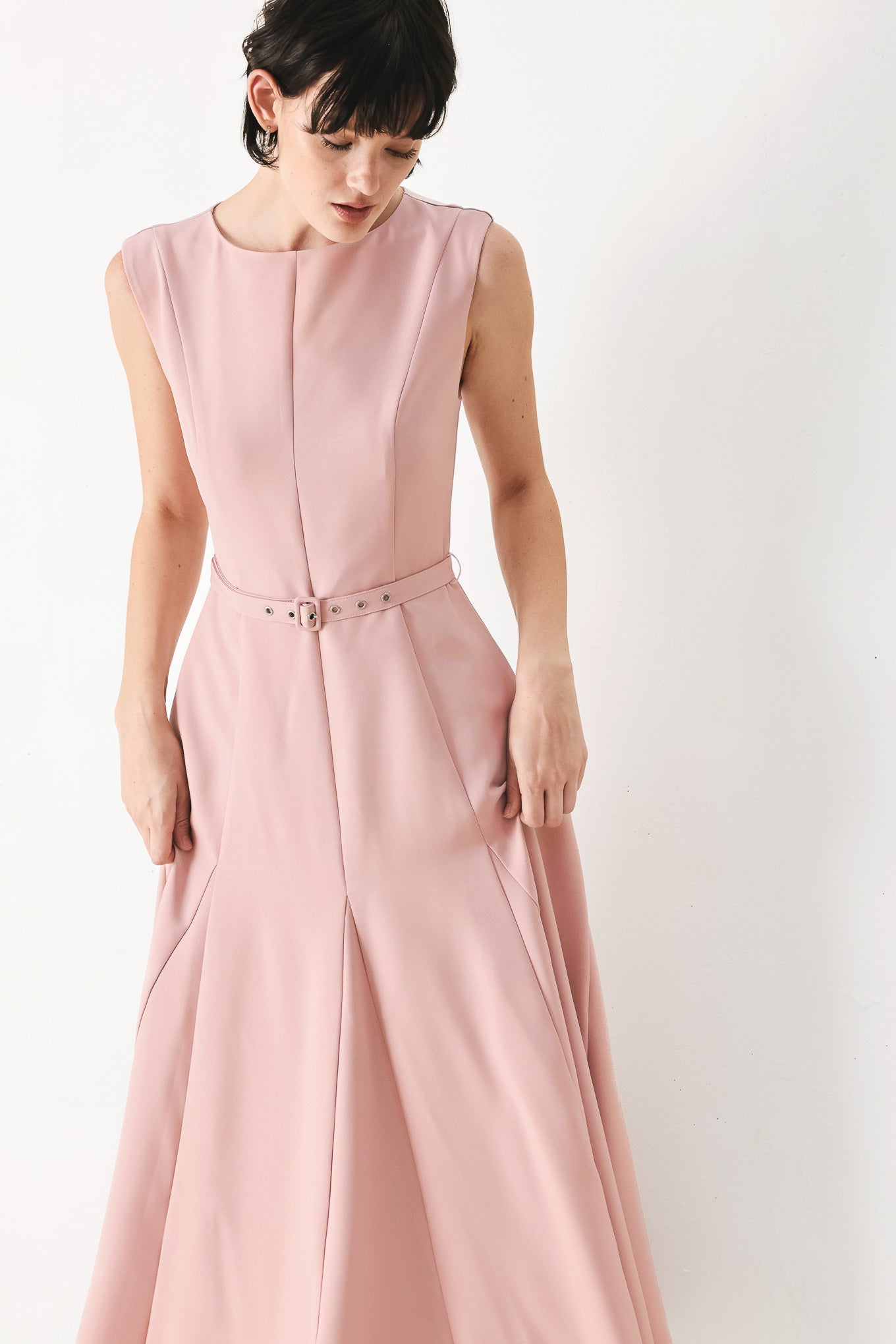 CALM AFTERGLOW BLUSH WOVEN MIDI DRESS - Glamourous Grace