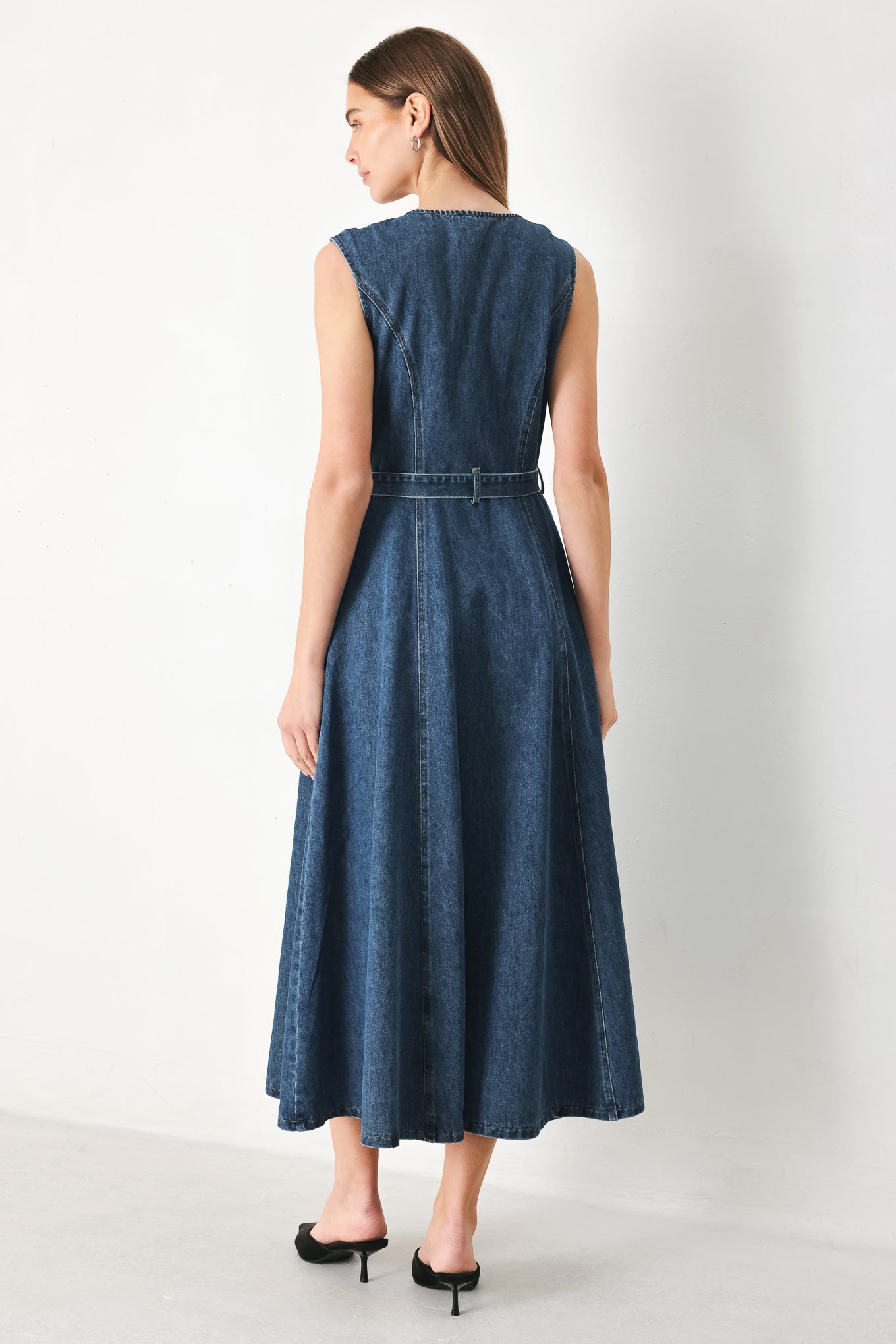INDIGO SILHOUETTE DENIM MIDI DRESS - Glamourous Grace