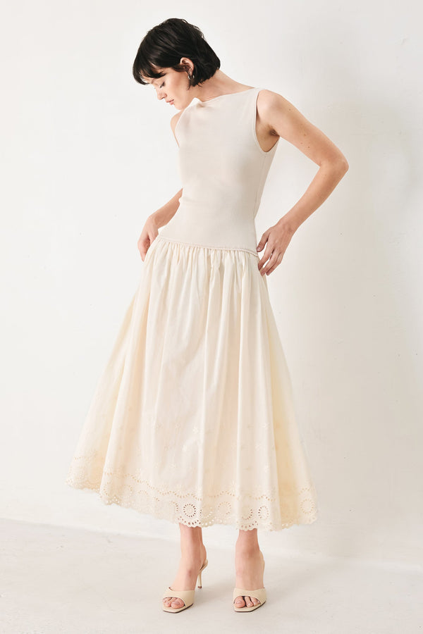 DAYDREAM THREAD MIDI DRESS - Glamourous Grace