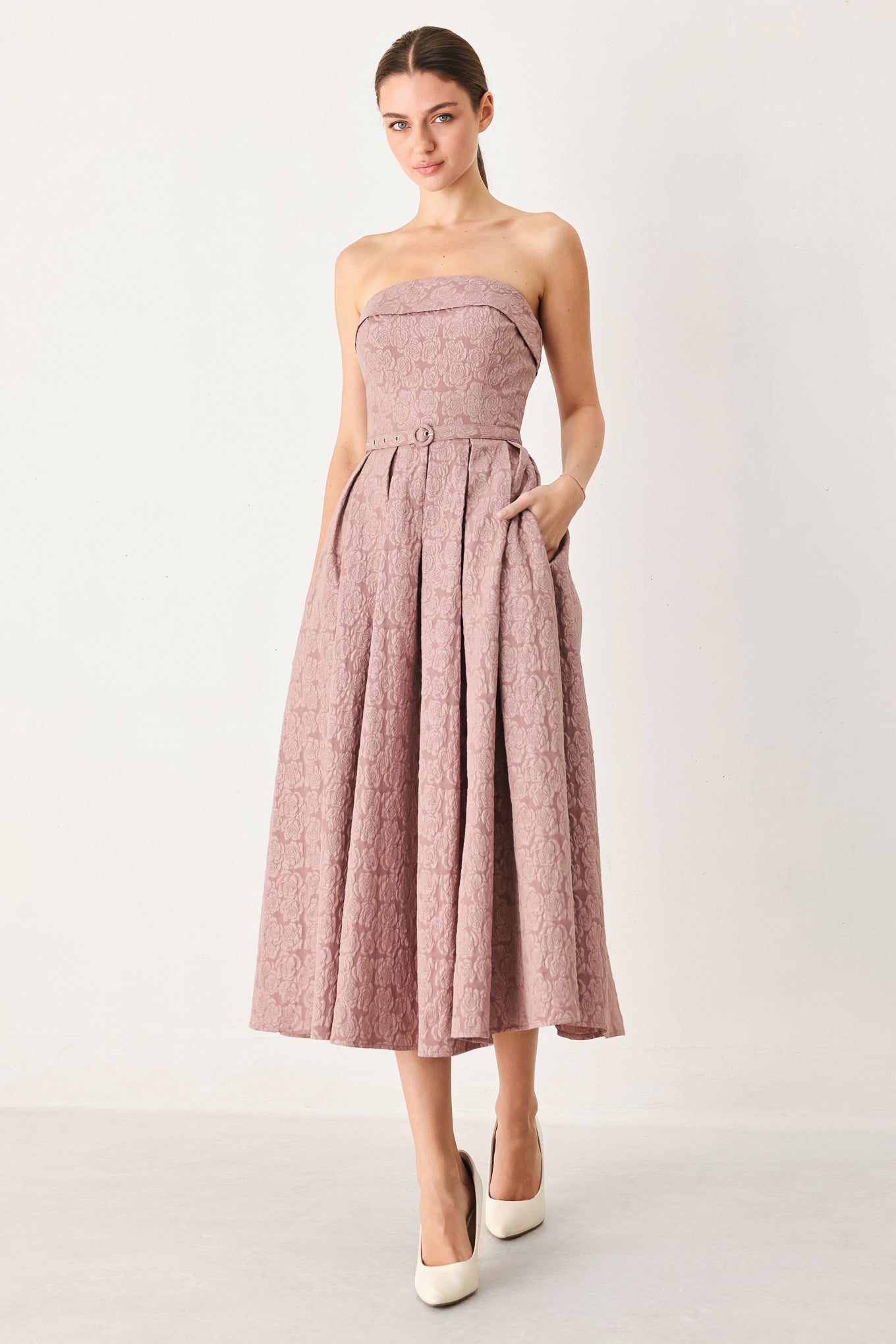 ROSETTE BANDEAU WOVEN MIDI DRESS - Glamourous Grace
