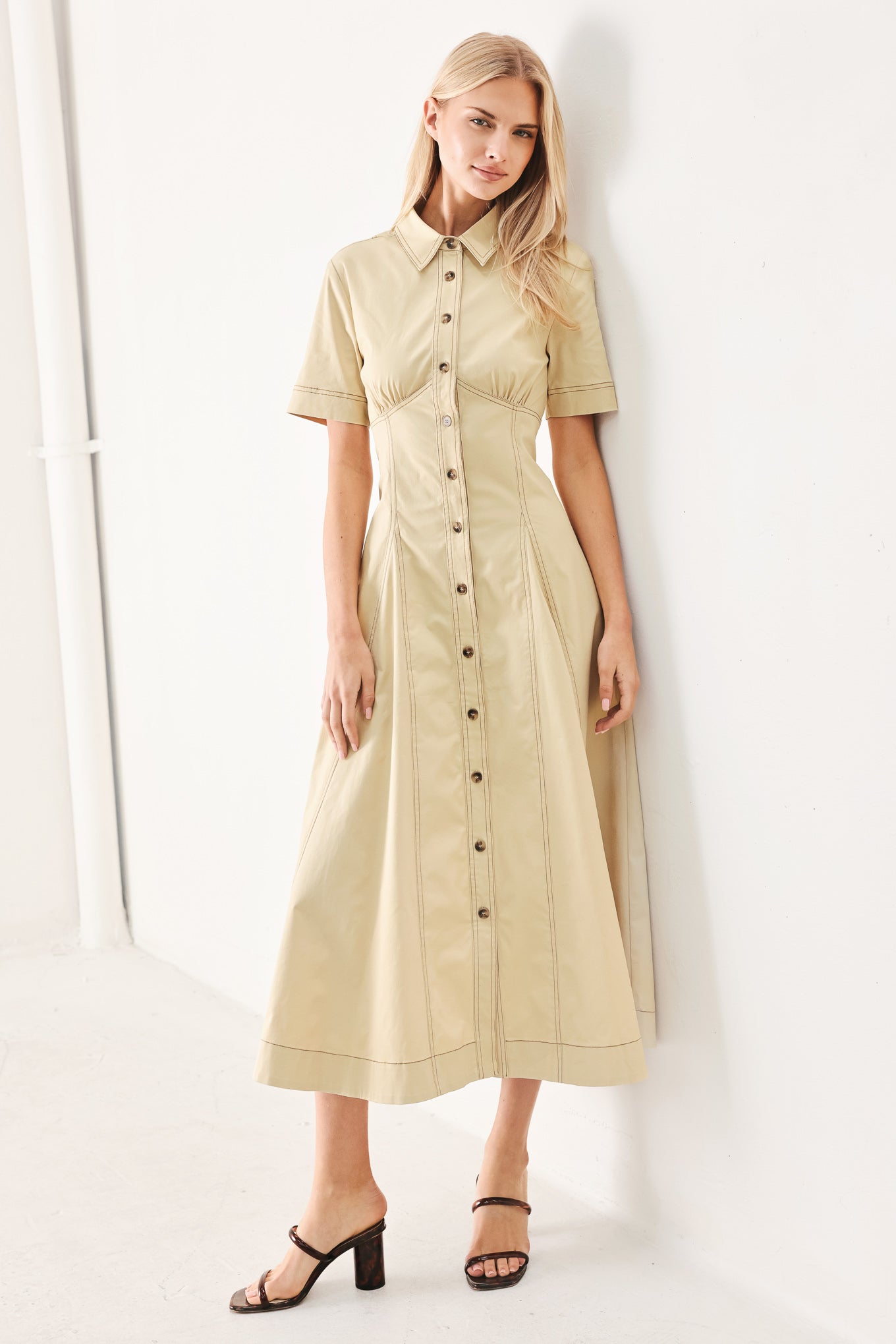 TREND ICON WOVEN MIDI DRESS - Glamourous Grace
