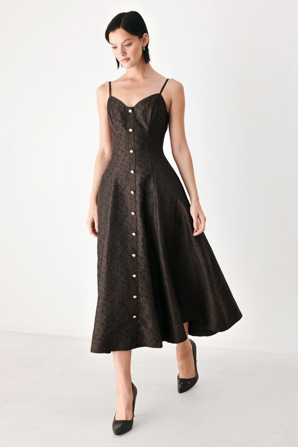 BUTTONED IN CHOCOLATE SWEETHEART MIDI DRESS - Glamourous Grace