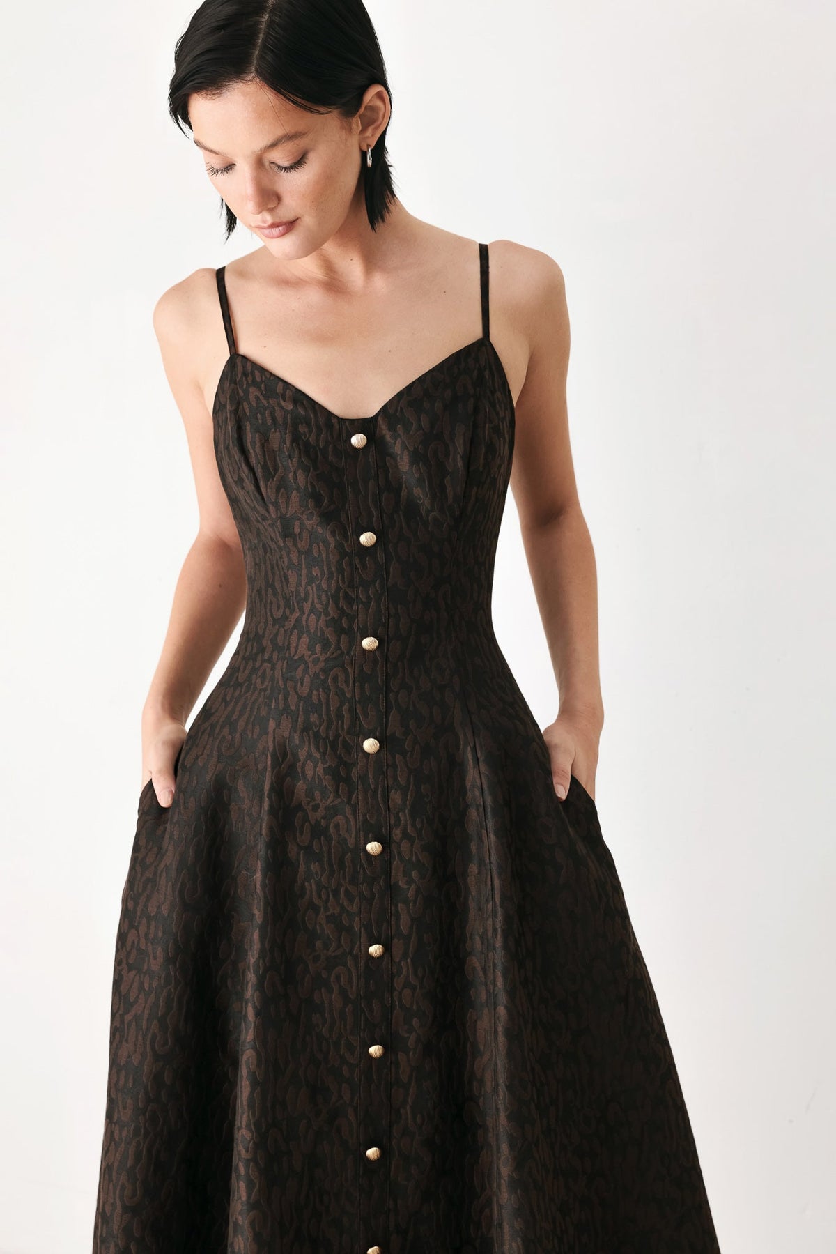 BUTTONED IN CHOCOLATE SWEETHEART MIDI DRESS - Glamourous Grace