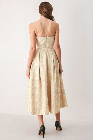 GOLDEN HEIRLOOM GOLD TEXTURED STRAPLESS BELTED MIDI DRESS