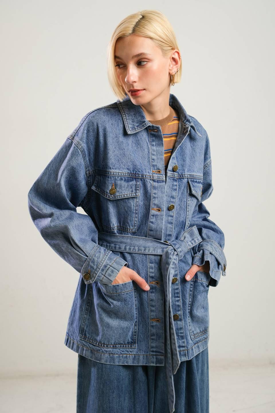 BREATHTAKING CHARM DENIM MIDI JACKET - Glamourous Grace