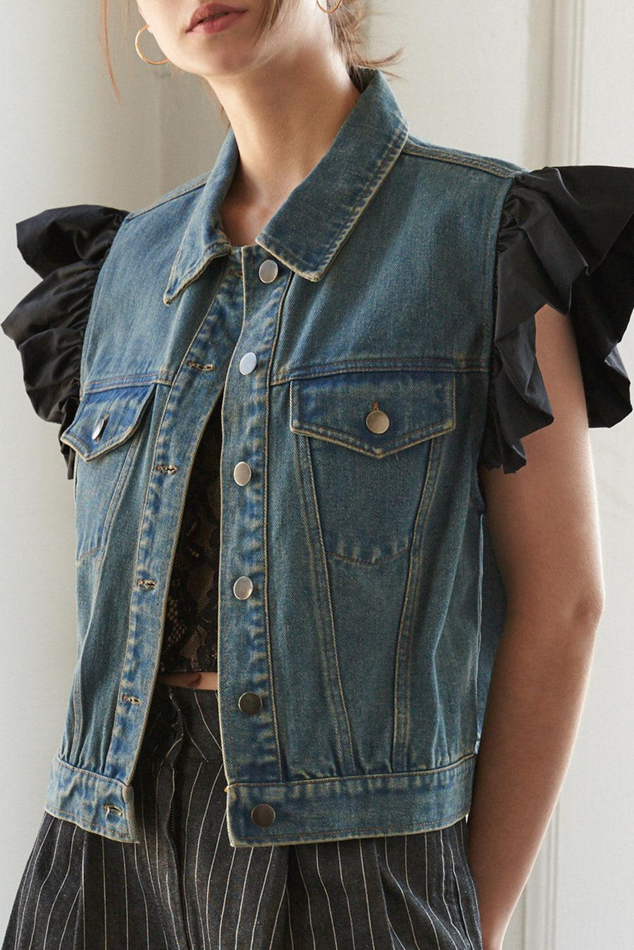AUTHENTIC MOMENTS DENIM VEST - Glamourous Grace