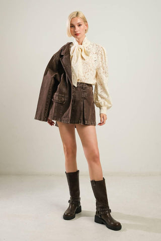 DARING CONFIDENCE DENIM BLAZER - Glamourous Grace