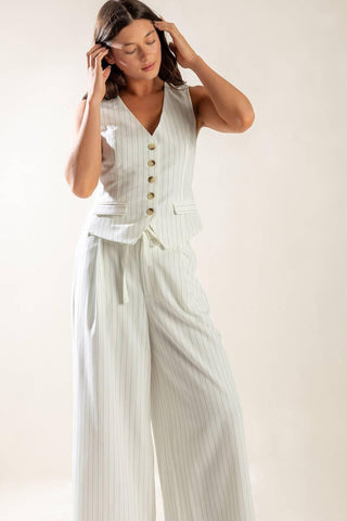 DINNER DATE WOVEN VEST - Glamourous Grace