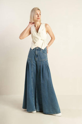WATCHING THE WIND WOVEN VEST - Glamourous Grace