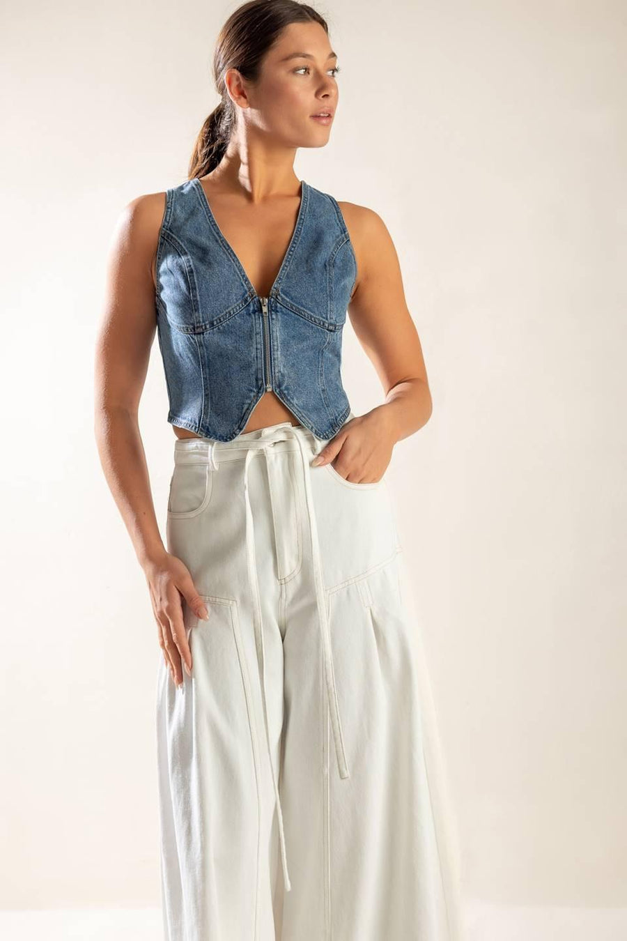 PICTURE PERFECT DENIM VEST - Glamourous Grace