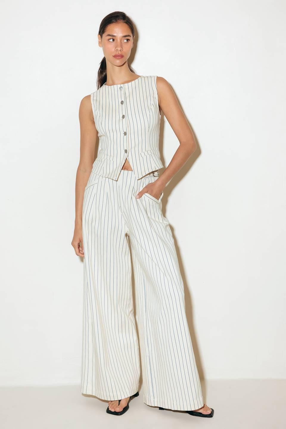 COFFEE RUN STRIPED WOVEN VEST - Glamourous Grace