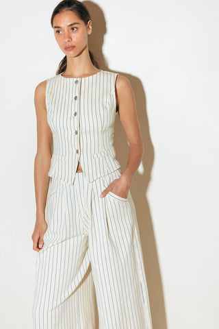 COFFEE RUN STRIPED WOVEN VEST - Glamourous Grace