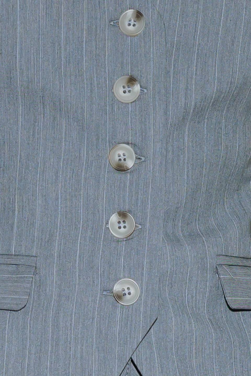 SMILE BRIGHT IN GREY WOVEN VEST - Glamourous Grace