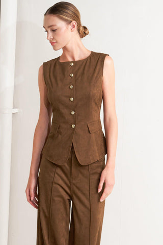 MIDNIGHT MESA STYLE FAUX SUEDE VEST - Glamourous Grace