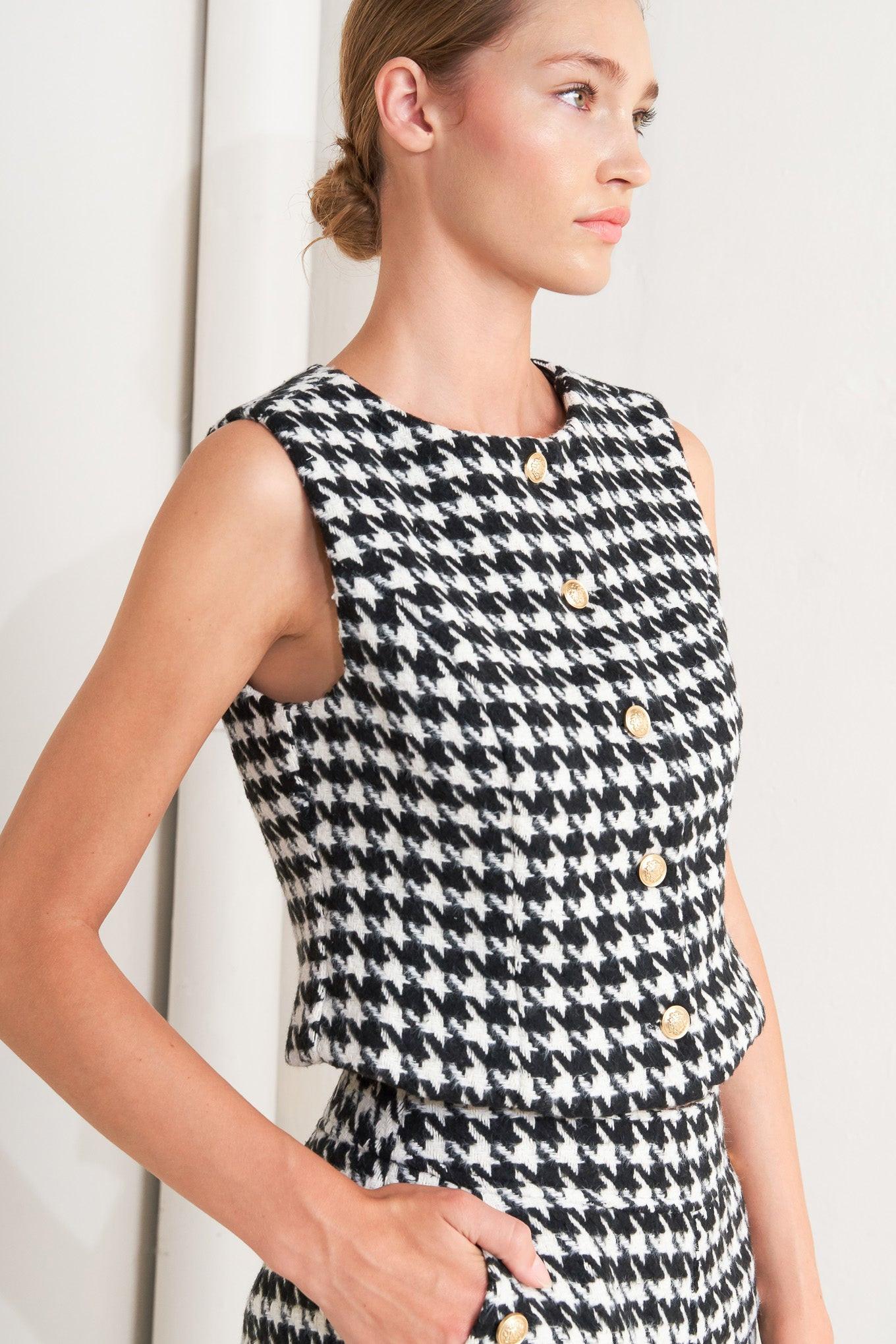 METRO ICON WOVEN HOUNDSTOOTH VEST - Glamourous Grace