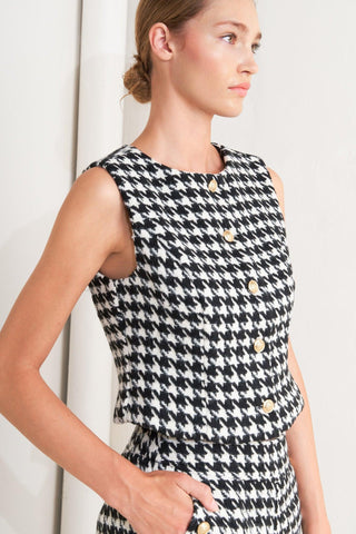 METRO ICON WOVEN HOUNDSTOOTH VEST - Glamourous Grace