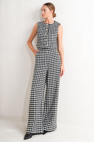 METRO ICON WOVEN HOUNDSTOOTH VEST - Glamourous Grace