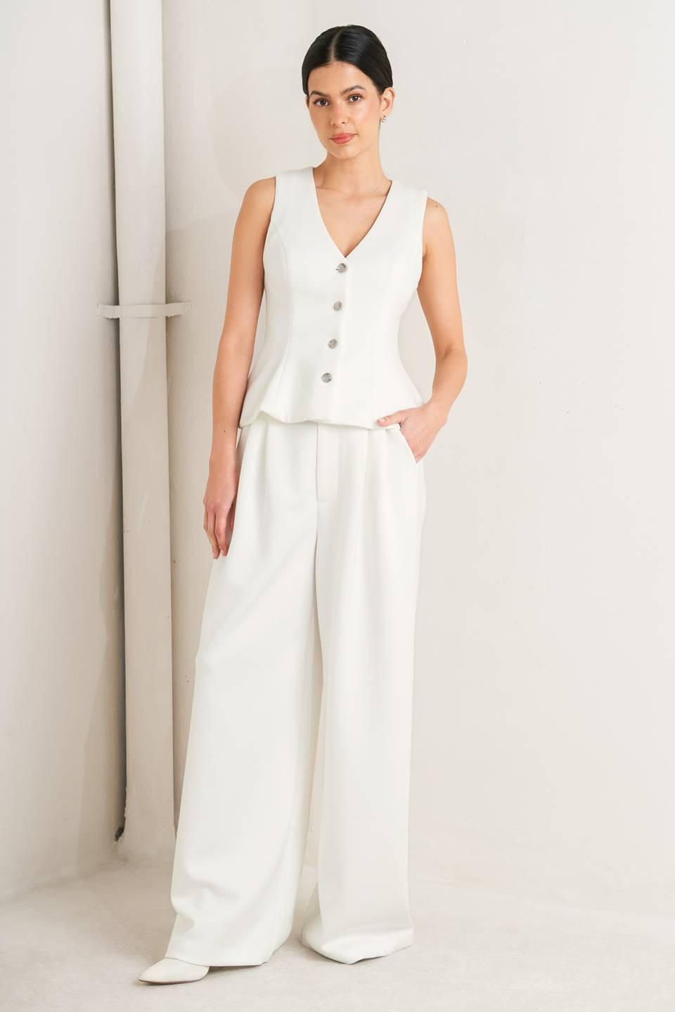 PURE ELEGANCE WOVEN VEST - Glamourous Grace