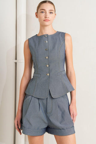 CONFIDENTLY COOL TAILORED WOVEN VEST - Glamourous Grace