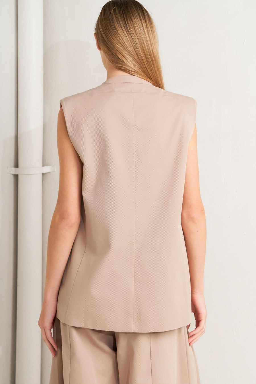 ELEGANT PLEAT WOVEN MIDI VEST - Glamourous Grace