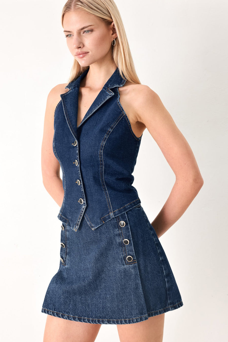 RUN THE CITY DENIM VEST - Glamourous Grace