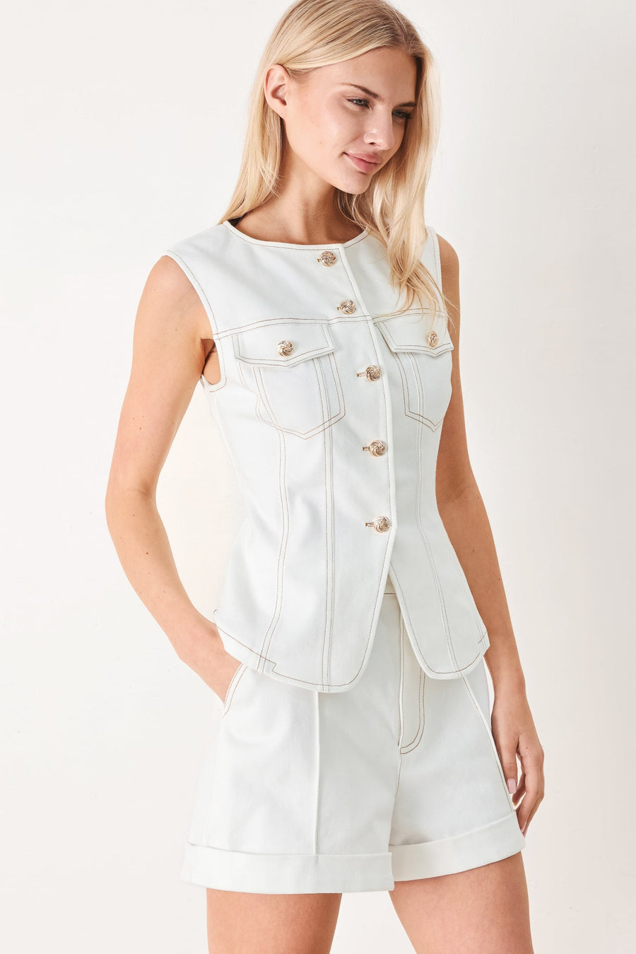 BETTER TOGETHER WOVEN VEST - Glamourous Grace