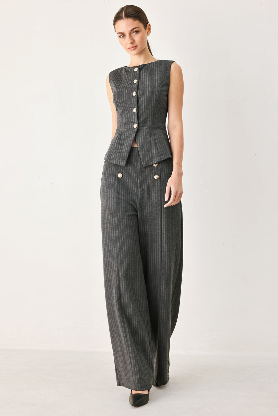 MODERN PINSTRIPE WOVEN VEST - Glamourous Grace