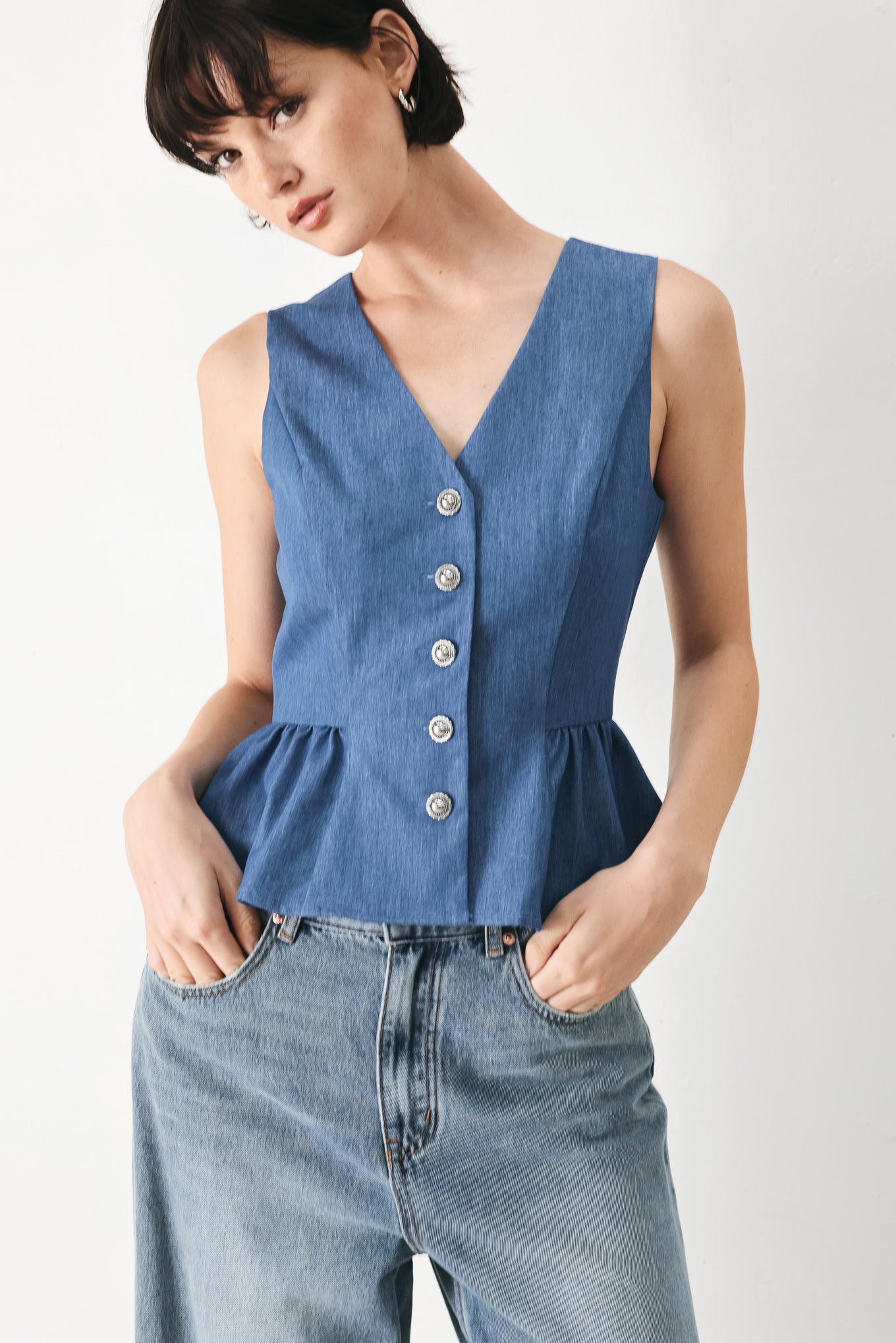 CASUAL ROMANCE WOVEN VEST - Glamourous Grace