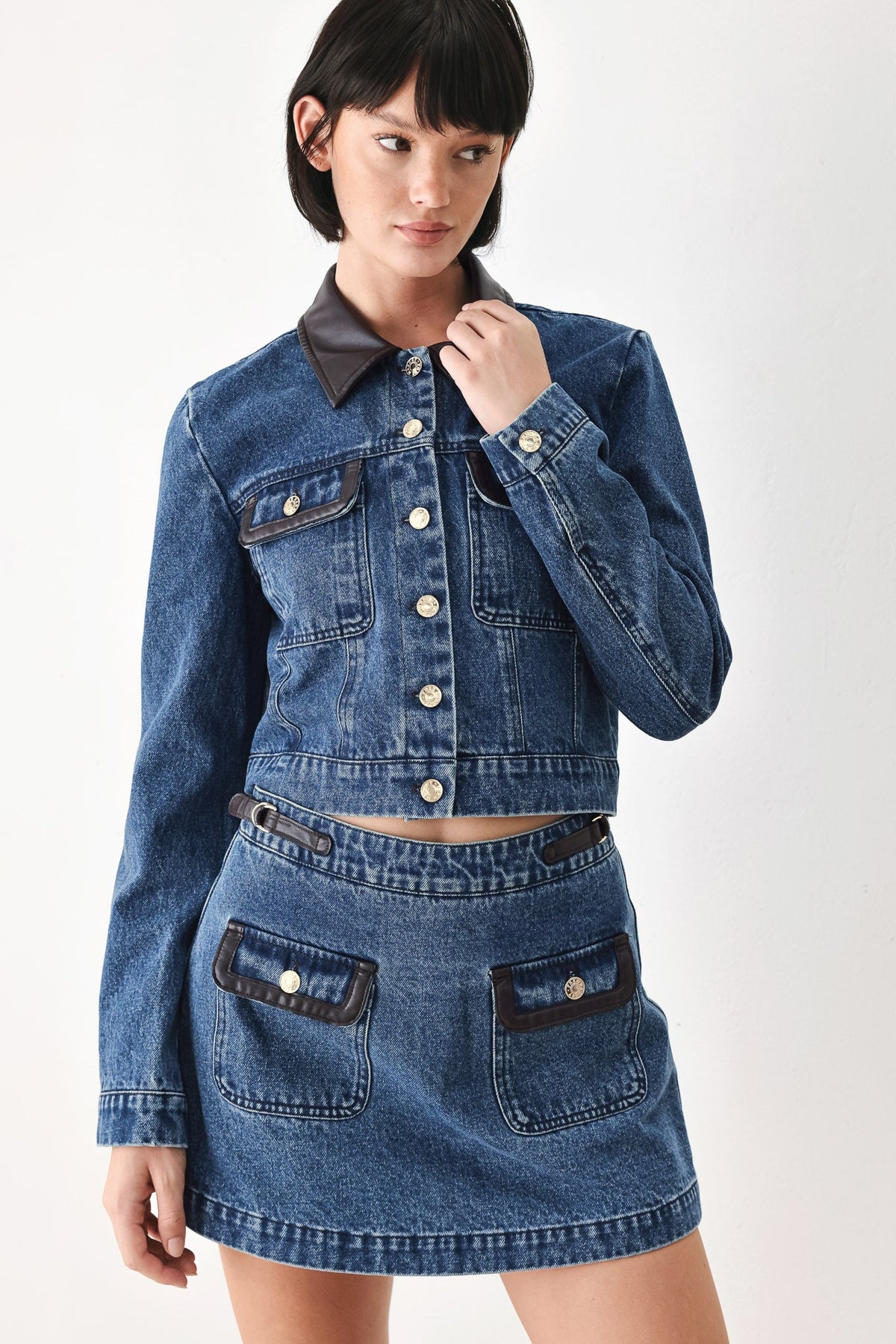 VINTAGE DENIM RENDEZVOUS DENIM CROP JACKET - Glamourous Grace