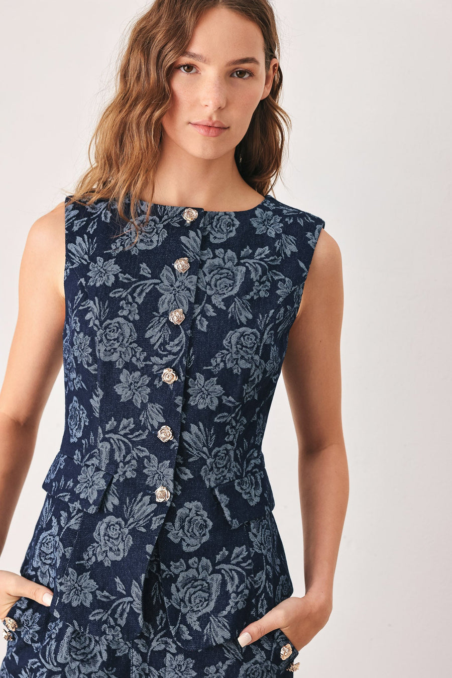 MIDNIGHT ROSE JACQUARD DENIM VEST - Glamourous Grace
