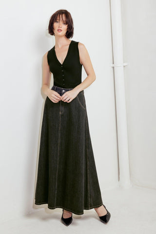 TRADING SECRETS DENIM SKIRT - Glamourous Grace