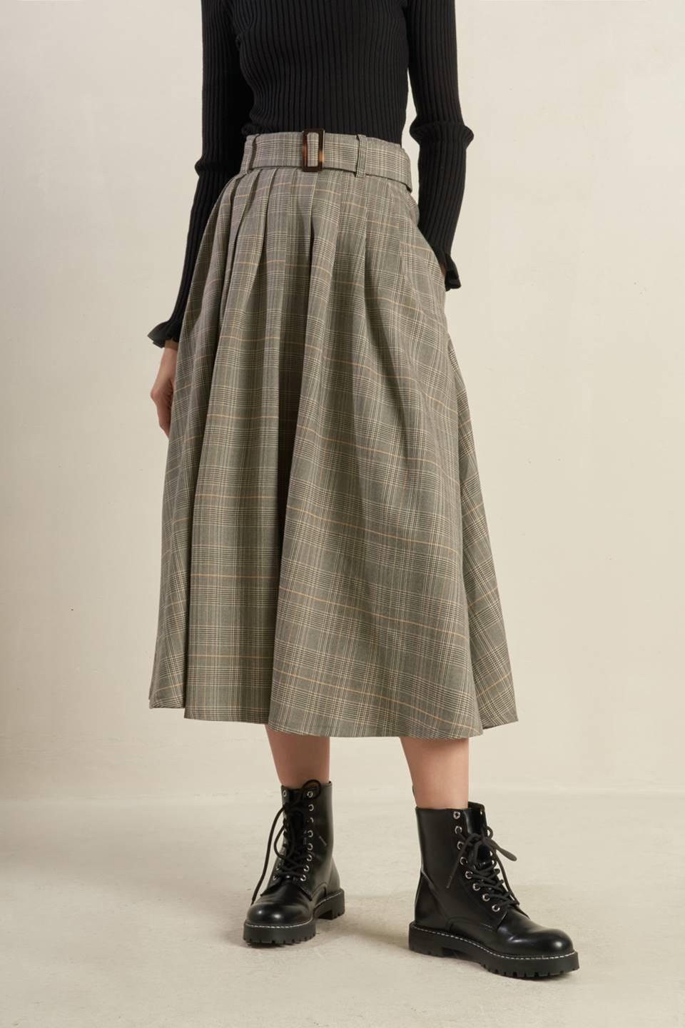 MOODY ALLURE WOVEN MIDI SKIRT - Glamourous Grace
