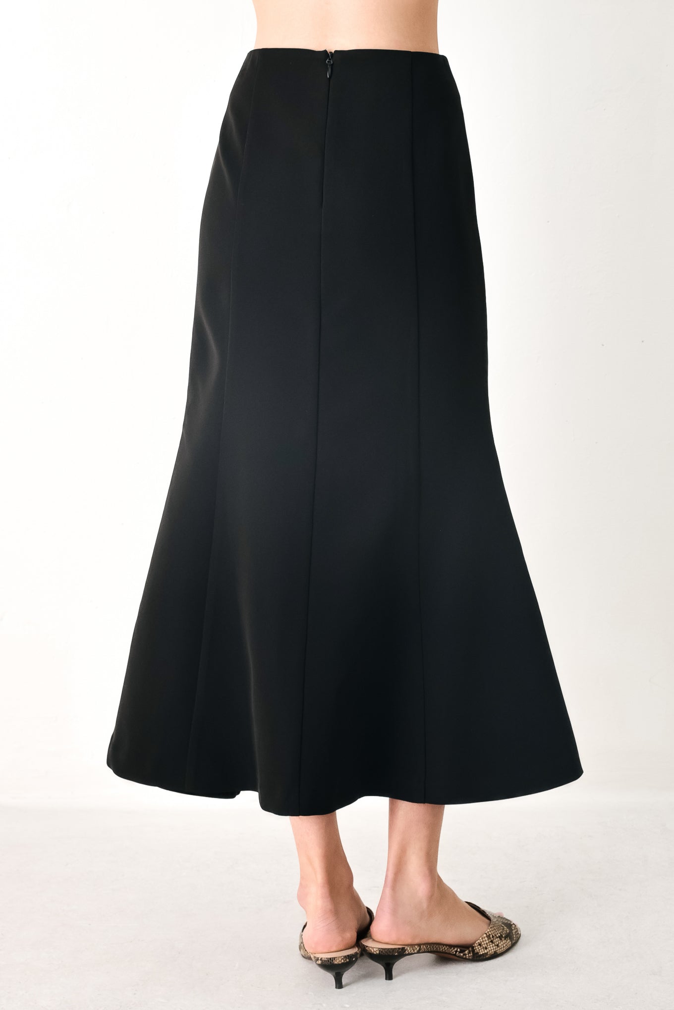 EVERYDAY PERFECTION WOVEN MIDI SKIRT - Glamourous Grace