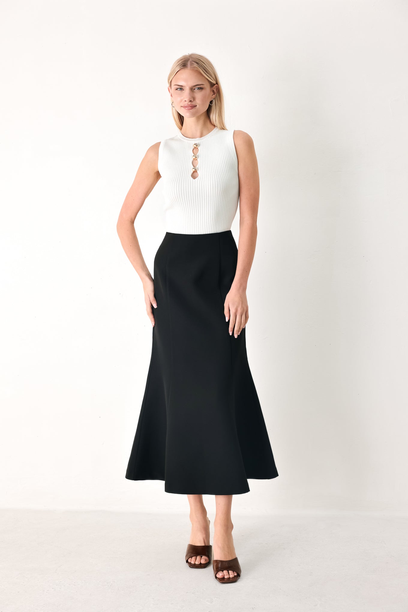 EVERYDAY PERFECTION WOVEN MIDI SKIRT - Glamourous Grace