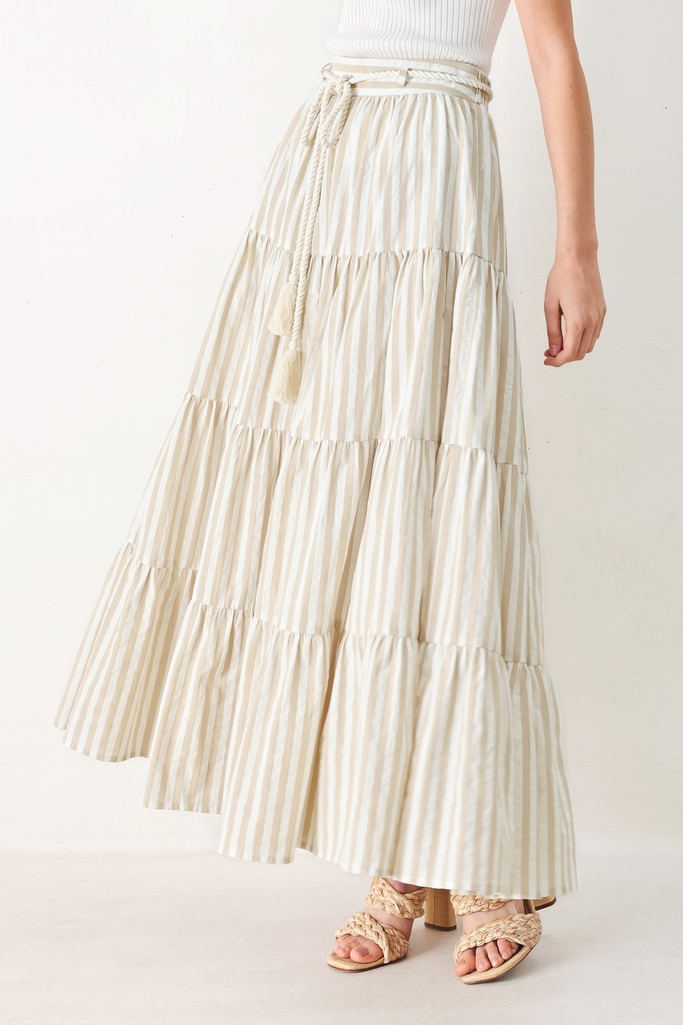 HAMPTONS WEEKEND WOVEN MAXI SKIRT - Glamourous Grace