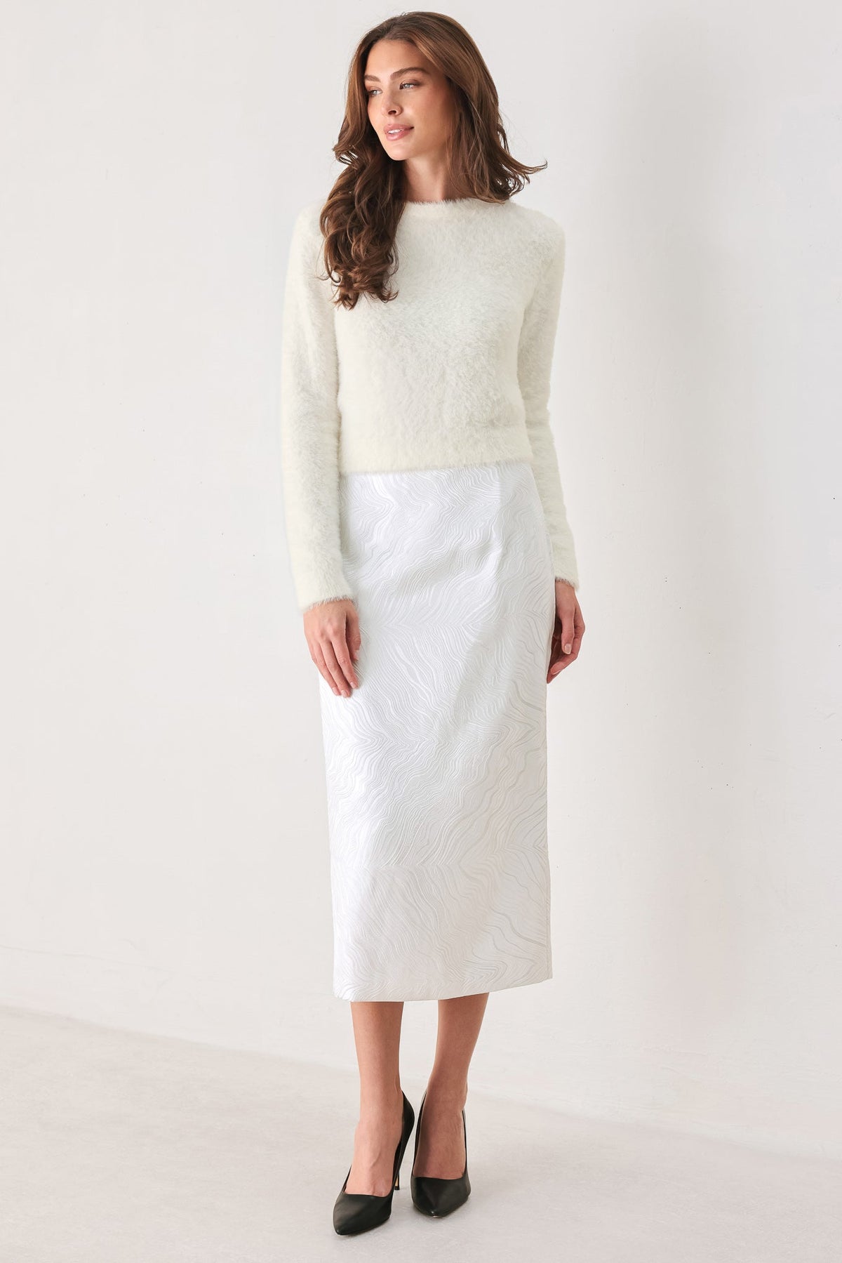 IVORY TEXTURE WHITE WOVEN PENCIL SKIRT
