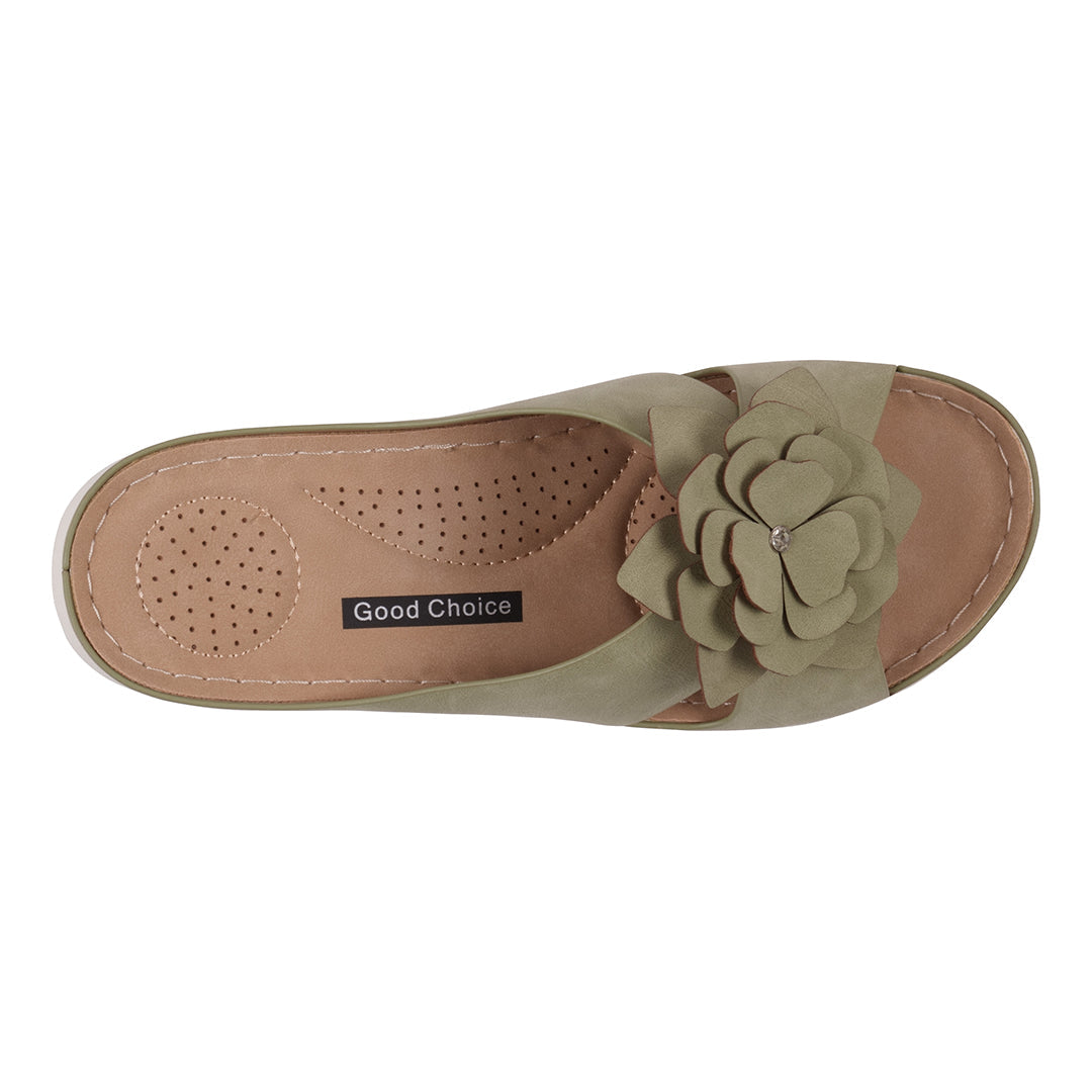 Women's Claire Green Cushioned Footbed Sandals - Glamourous Grace