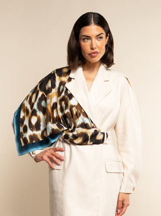 Bruna (blue)- Soft and lightweight Italian foulard from pure silk - Glamourous Grace