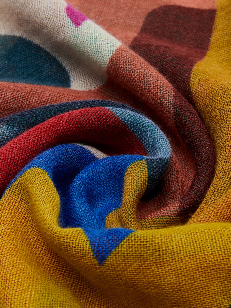 Evelina - Soft and lightweight Italian scarf from premium wool - Glamourous Grace