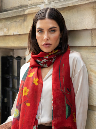 Evelina (red) - Soft and lightweight Italian scarf from premium wool - Glamourous Grace