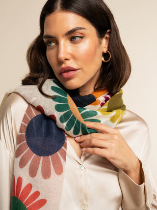 Evelina (yellow) - Soft and lightweight Italian scarf from premium wool - Glamourous Grace
