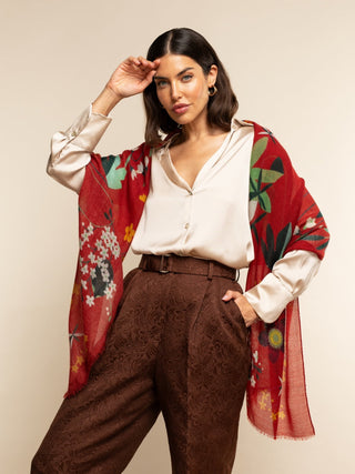 Evelina (red) - Soft and lightweight Italian scarf from premium wool - Glamourous Grace