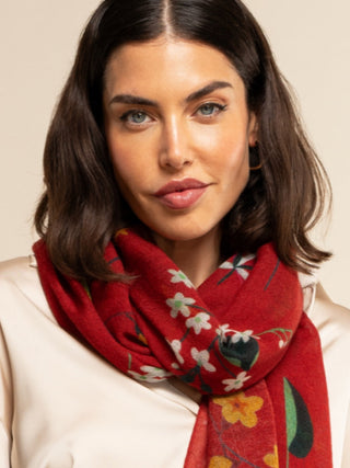 Evelina (red) - Soft and lightweight Italian scarf from premium wool - Glamourous Grace