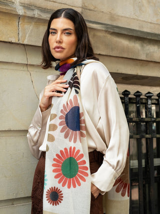 Evelina (yellow) - Soft and lightweight Italian scarf from premium wool - Glamourous Grace