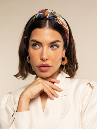 Fiorella (red/blue) - Soft and lightweight Italian foulard from pure silk - Glamourous Grace